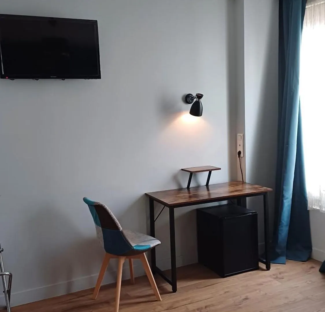 Hotel Telemaque Paris